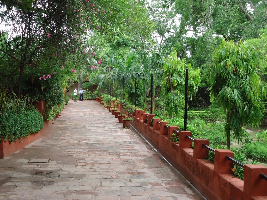 Hotel Sheela, 100M From Taj Mahal Agra  Esterno foto
