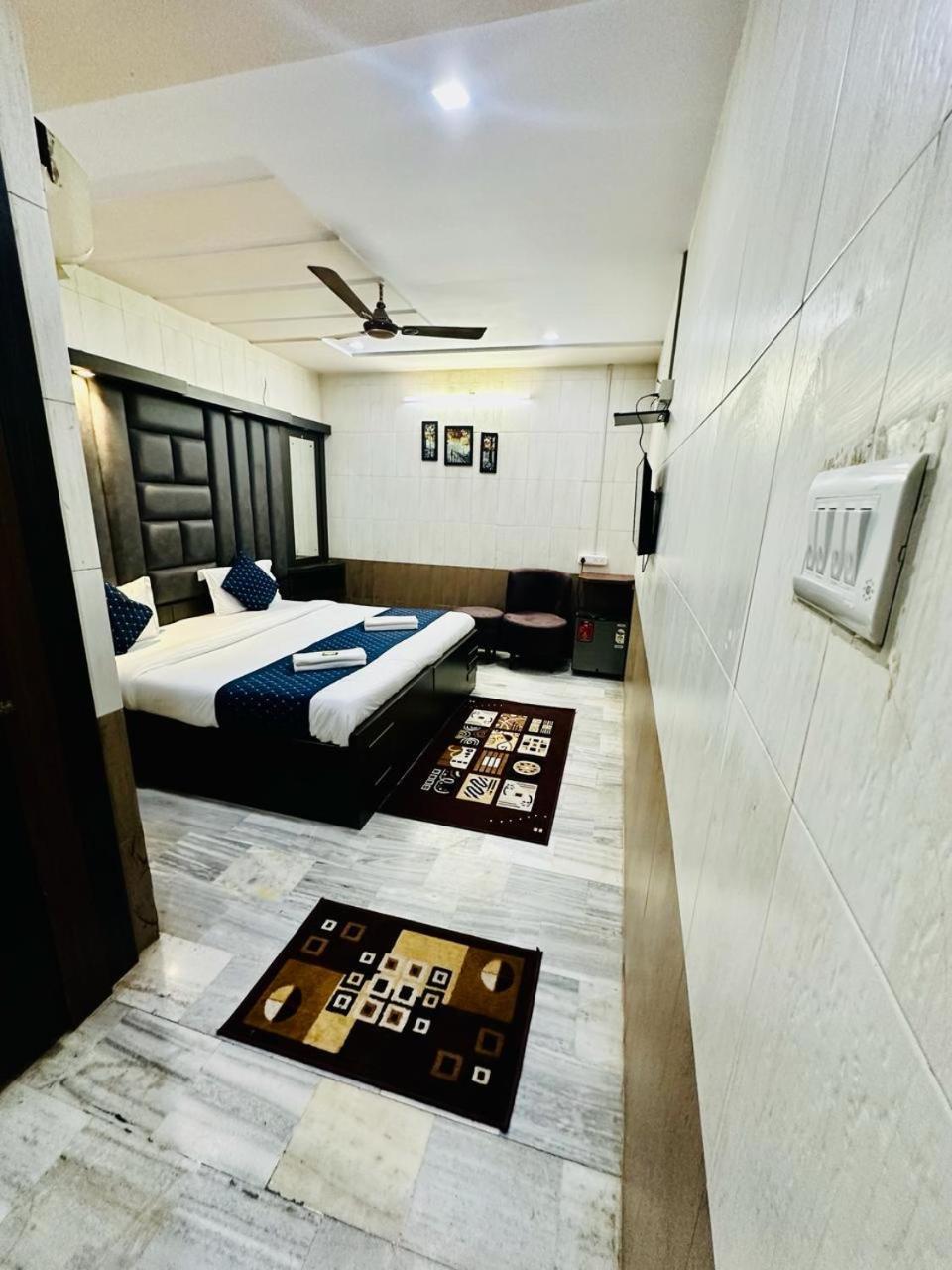 Hotel Sheela, 100M From Taj Mahal Agra  Esterno foto