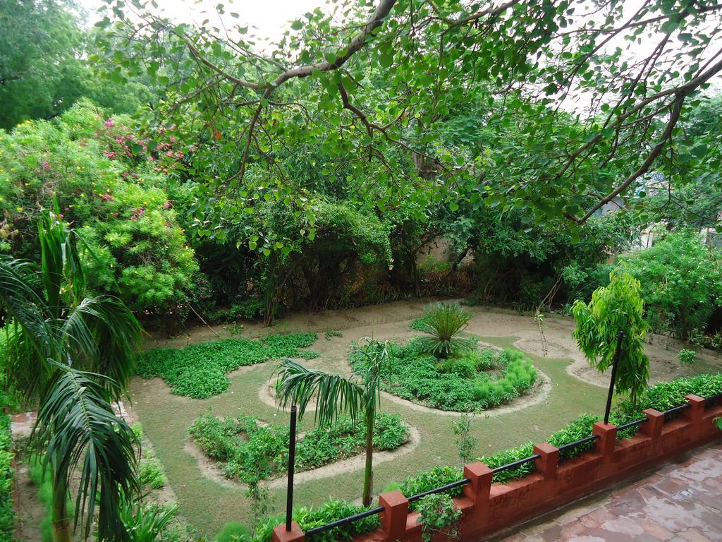 Hotel Sheela, 100M From Taj Mahal Agra  Esterno foto